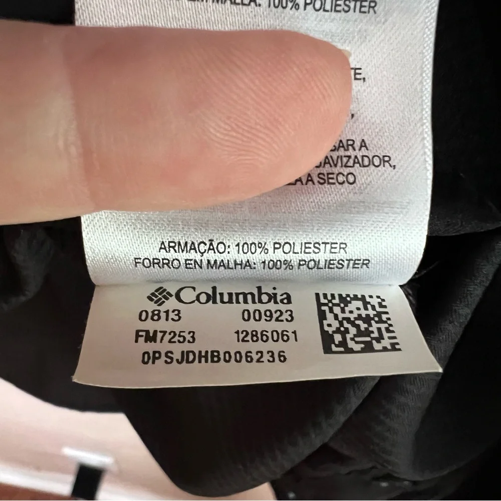 Columbia Men's Black Casual Button Down Shirt - Picture 14 of 14